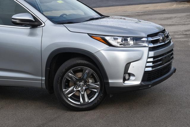 used 2018 Toyota Highlander car, priced at $25,988