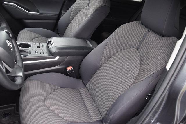 used 2023 Toyota Highlander car, priced at $33,304
