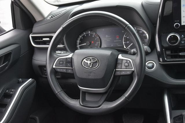 used 2023 Toyota Highlander car, priced at $33,304
