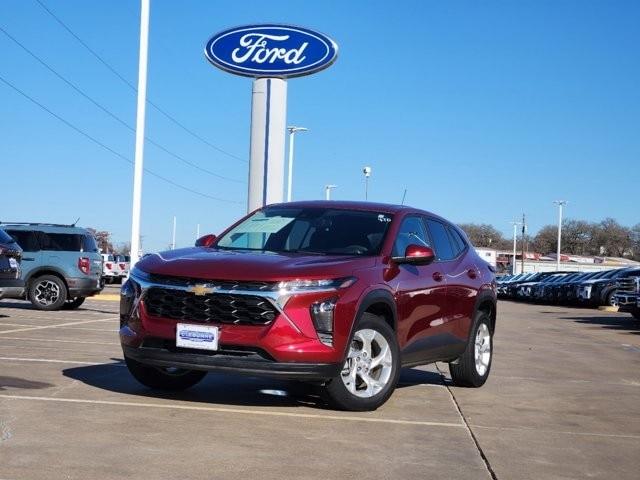 used 2024 Chevrolet Trax car, priced at $20,988