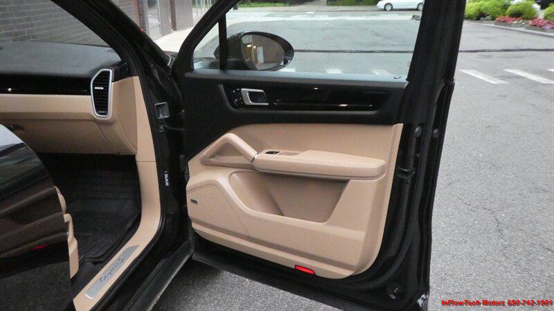 used 2019 Porsche Cayenne car, priced at $59,000