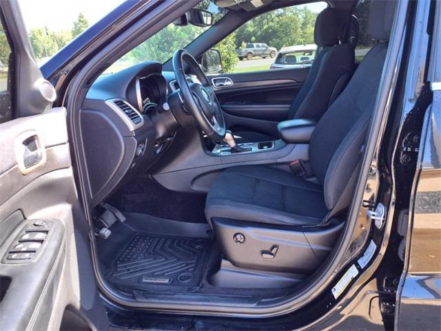 used 2017 Jeep Grand Cherokee car, priced at $17,710
