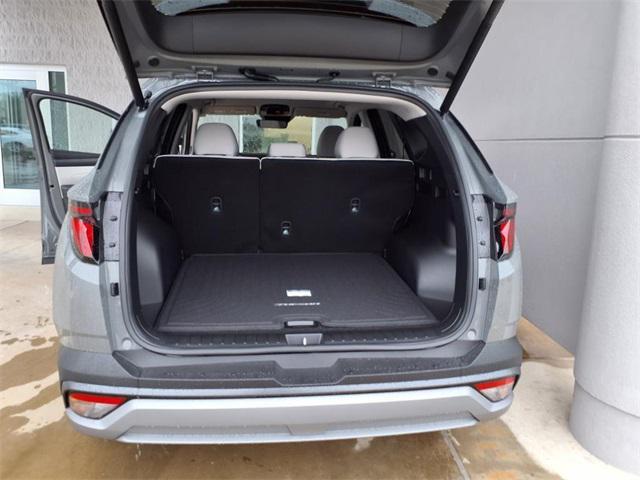new 2025 Hyundai Tucson car, priced at $30,501
