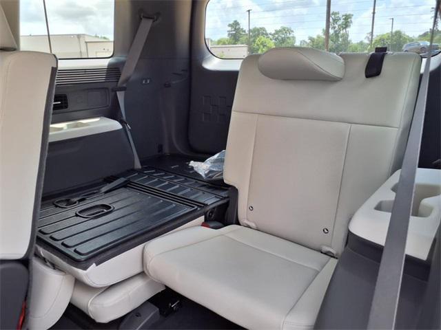 new 2025 Hyundai Santa Fe car, priced at $35,721