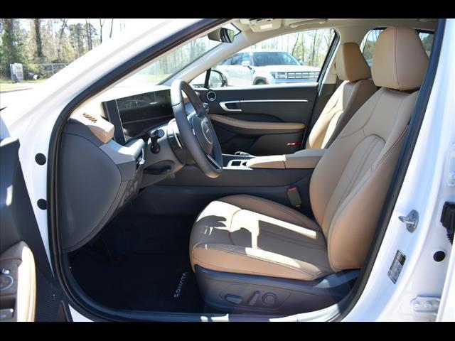 new 2025 Hyundai Sonata Hybrid car, priced at $37,659