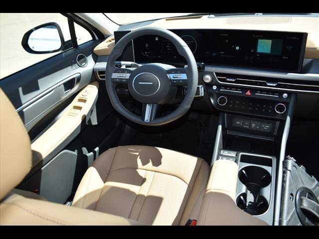 new 2025 Hyundai Sonata Hybrid car, priced at $37,659