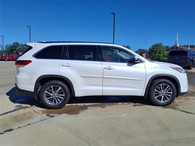 used 2018 Toyota Highlander car, priced at $25,100