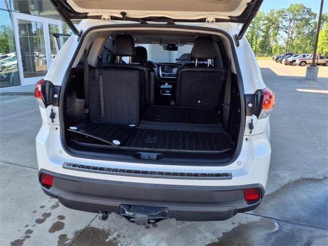 used 2018 Toyota Highlander car, priced at $25,100