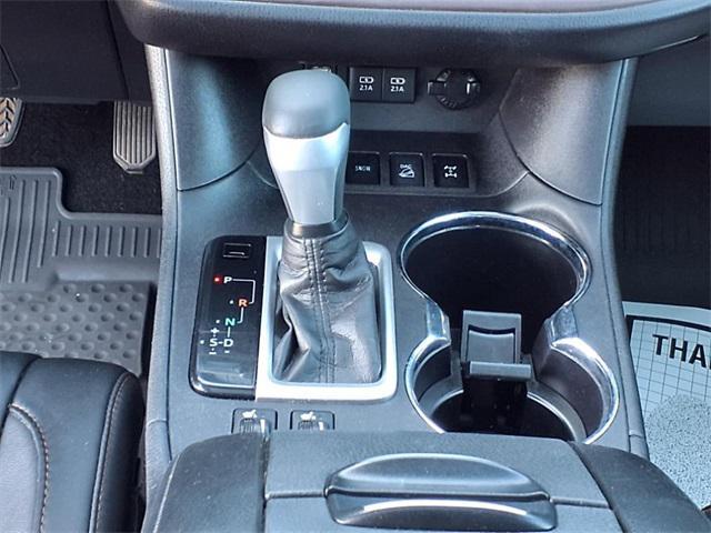 used 2018 Toyota Highlander car, priced at $25,100