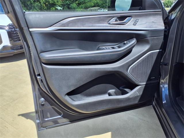 used 2021 Jeep Grand Cherokee L car, priced at $30,955