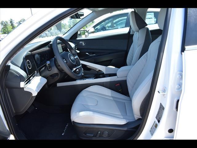 new 2025 Hyundai Elantra car, priced at $26,790