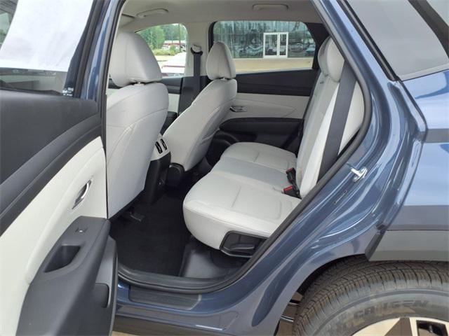 new 2025 Hyundai Tucson car, priced at $29,918