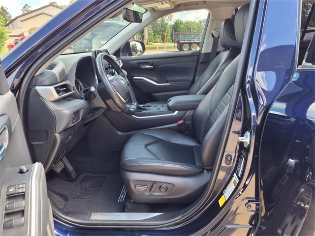 used 2022 Toyota Highlander car, priced at $37,695