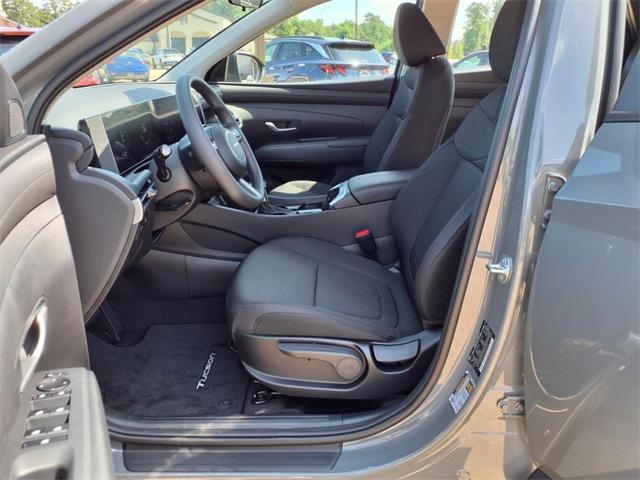 new 2025 Hyundai Tucson car, priced at $28,102