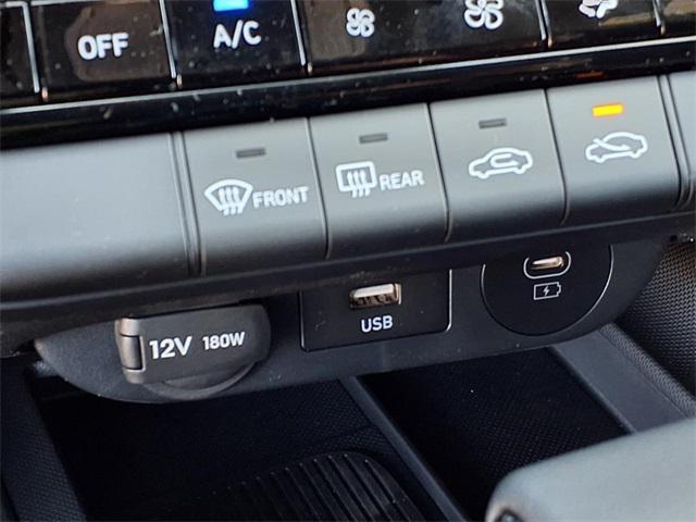 new 2025 Hyundai Elantra car, priced at $23,386