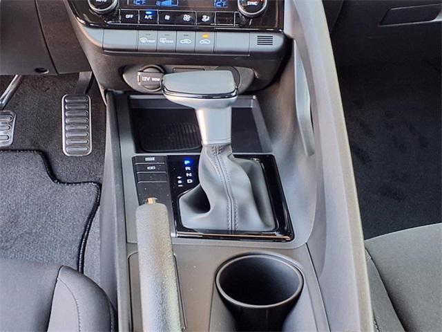 new 2025 Hyundai Elantra car, priced at $23,386