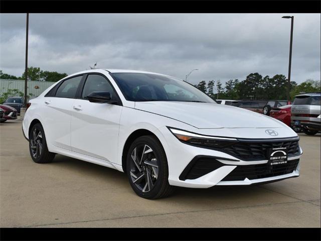 new 2025 Hyundai Elantra car, priced at $28,660