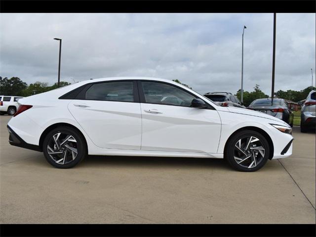 new 2025 Hyundai Elantra car, priced at $28,660