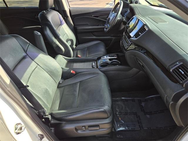 used 2020 Honda Pilot car, priced at $25,581