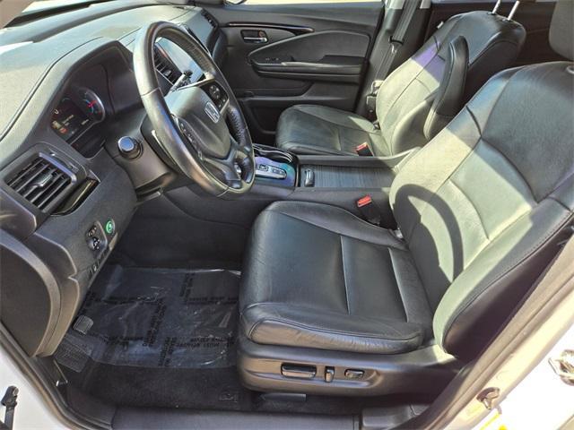 used 2020 Honda Pilot car, priced at $25,581