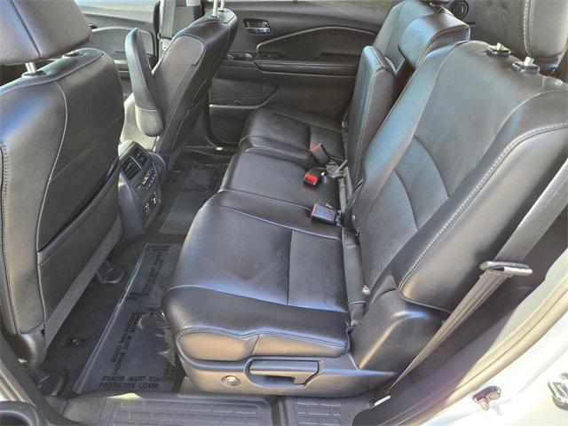 used 2020 Honda Pilot car, priced at $25,581