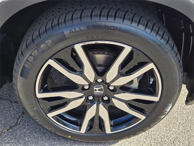 used 2020 Honda Pilot car, priced at $25,581