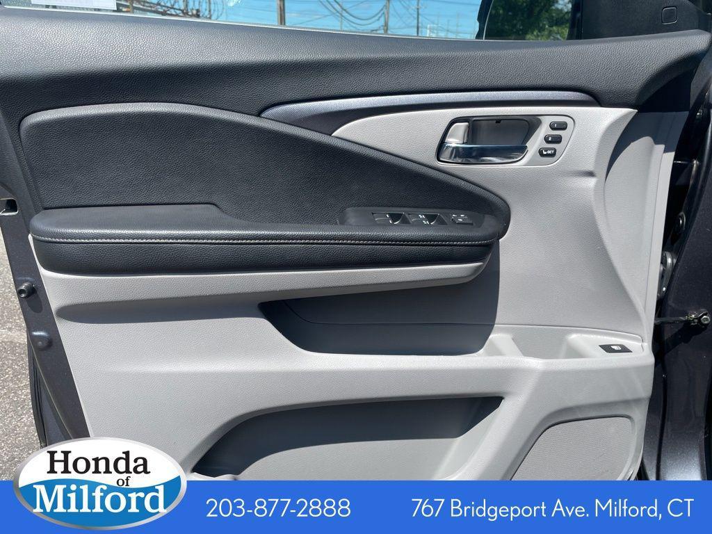 used 2022 Honda Ridgeline car, priced at $32,999