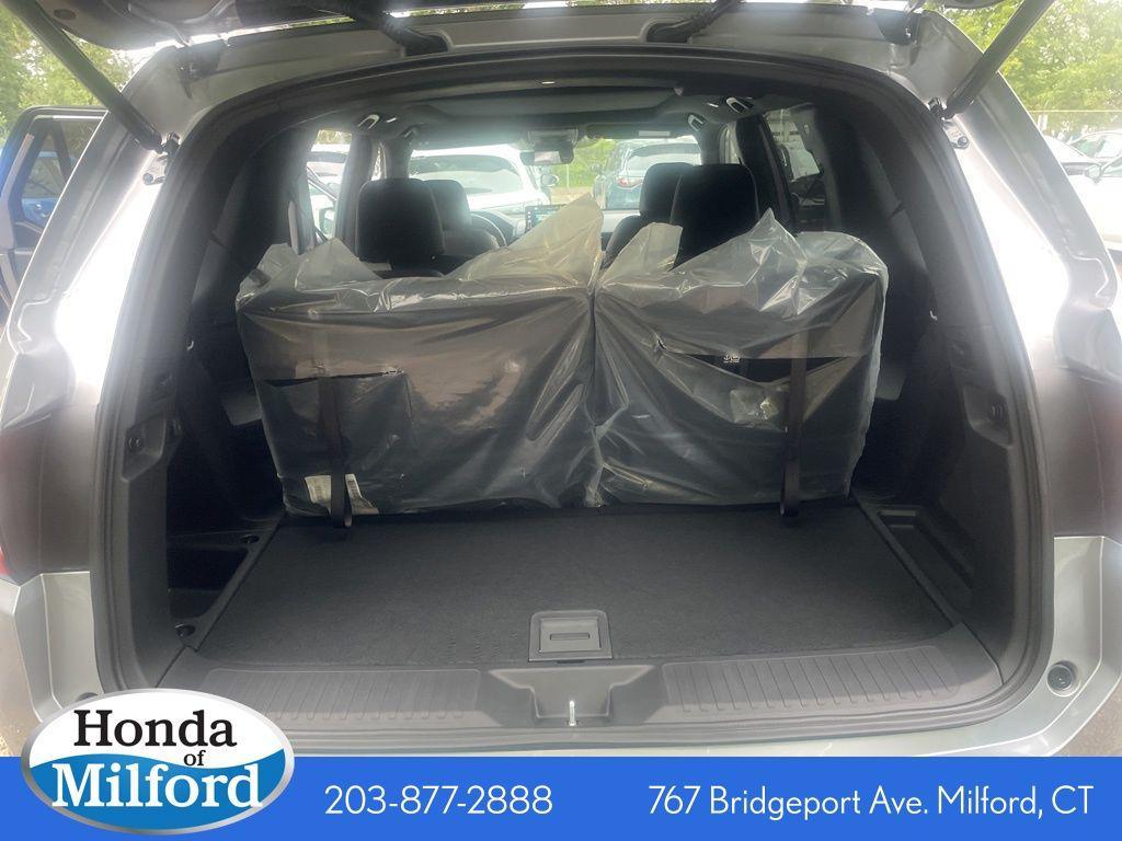 new 2025 Honda Pilot car, priced at $50,850