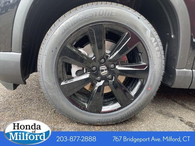 new 2025 Honda Pilot car, priced at $56,030