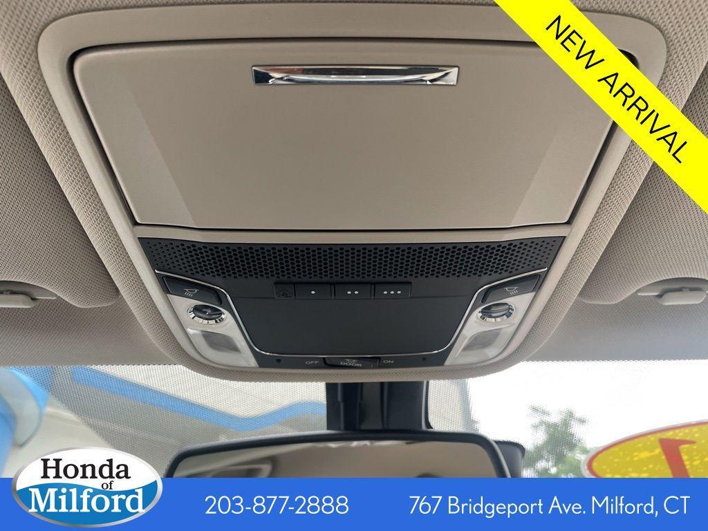 used 2021 Honda Clarity Plug-In Hybrid car, priced at $24,595