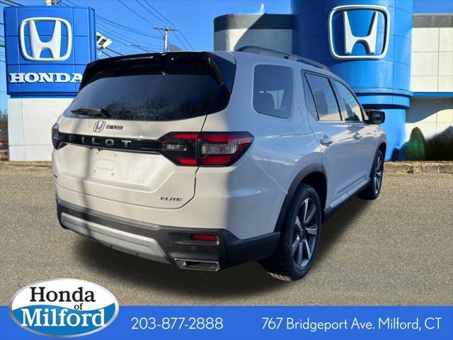 new 2025 Honda Pilot car, priced at $54,985