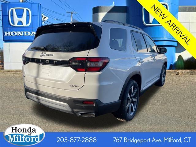 new 2025 Honda Pilot car, priced at $54,985