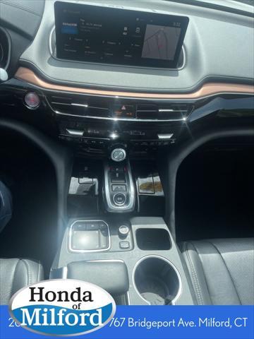 used 2022 Acura MDX car, priced at $38,995