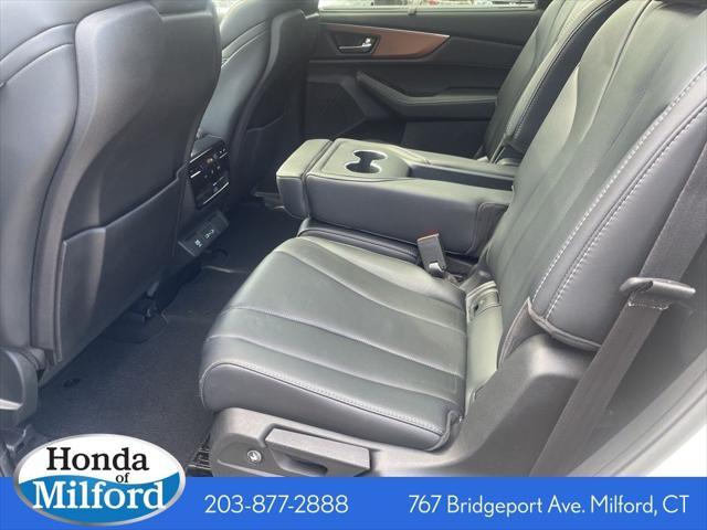 used 2022 Acura MDX car, priced at $38,995
