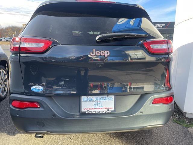 used 2016 Jeep Cherokee car, priced at $14,695