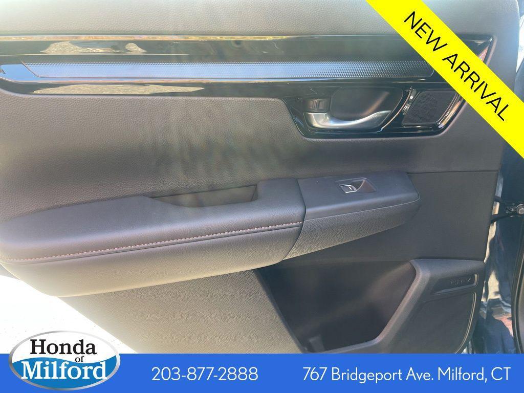 new 2026 Honda CR-V Hybrid car, priced at $43,700