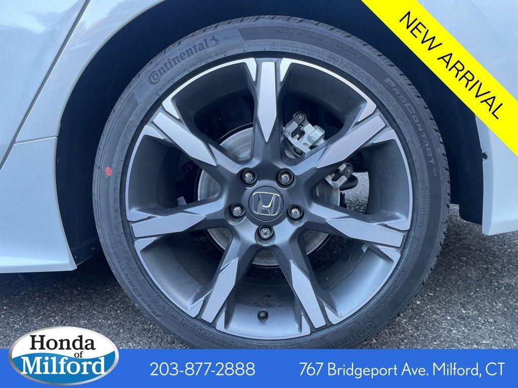 new 2026 Honda Civic Hybrid car, priced at $33,945