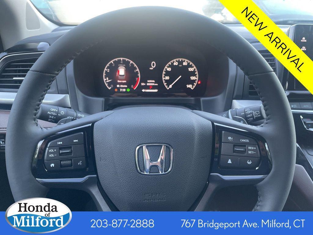 new 2026 Honda Odyssey car, priced at $47,445