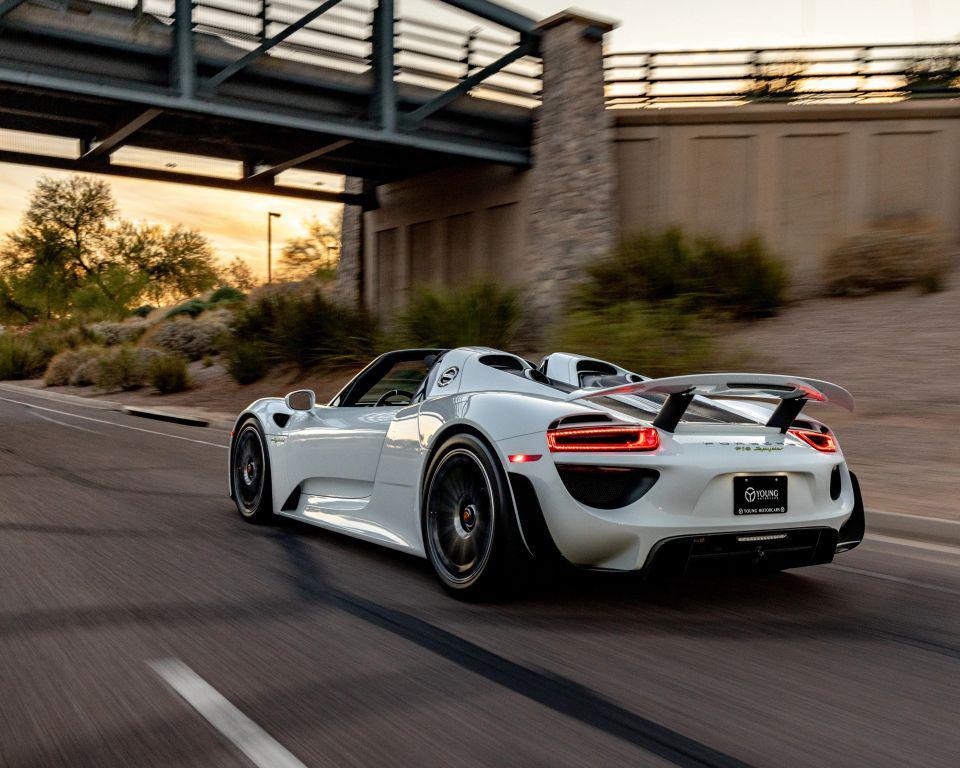 used 2015 Porsche 918 Spyder car