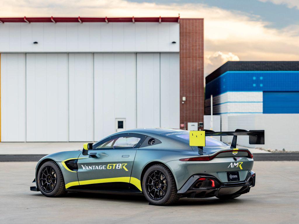 used 2022 Aston Martin Vantage car