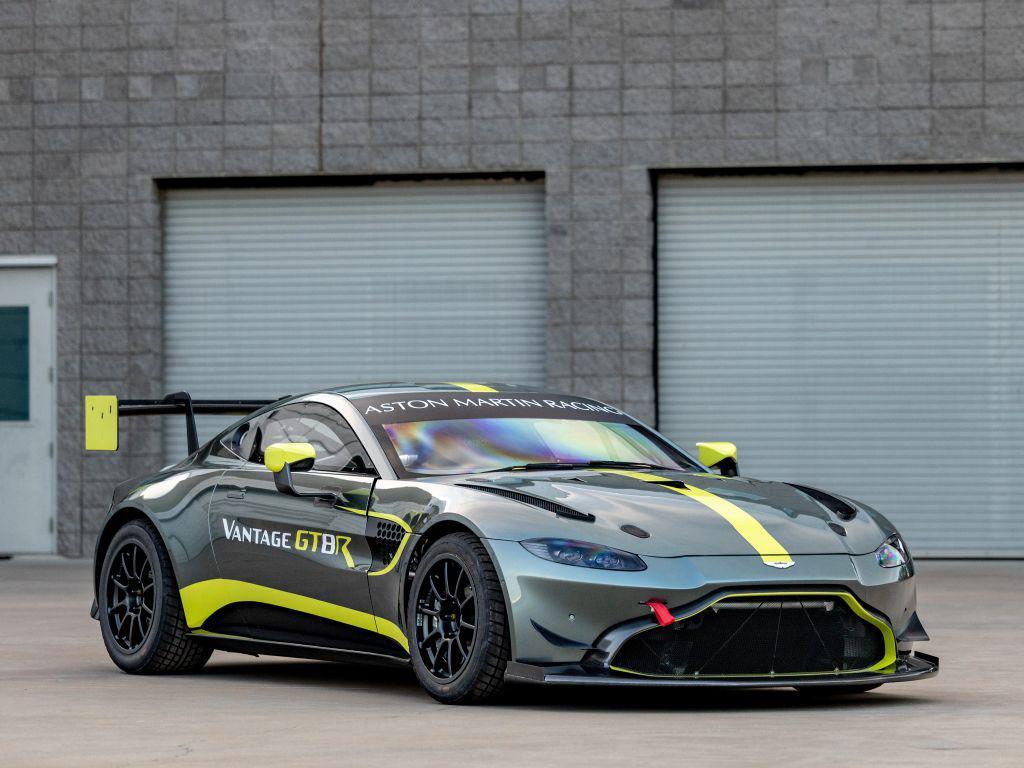 used 2022 Aston Martin Vantage car