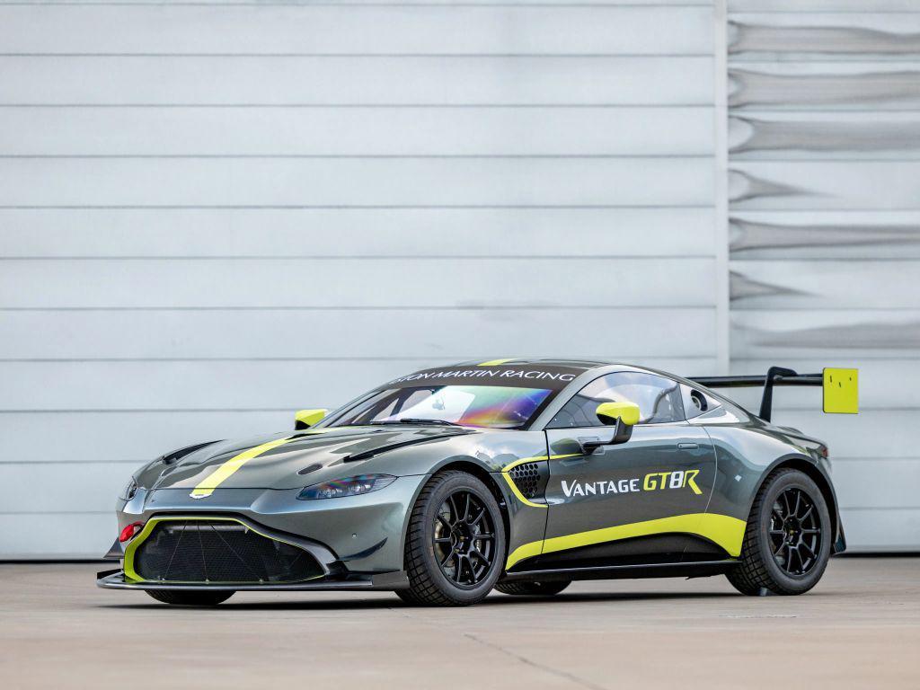 used 2022 Aston Martin Vantage car