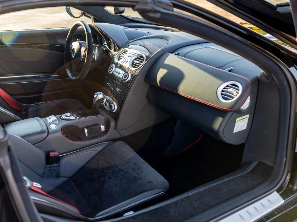 used 2009 Mercedes-Benz SLR McLaren car