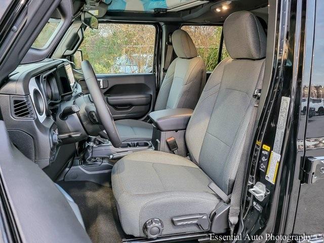 new 2026 Jeep Gladiator car, priced at $45,388