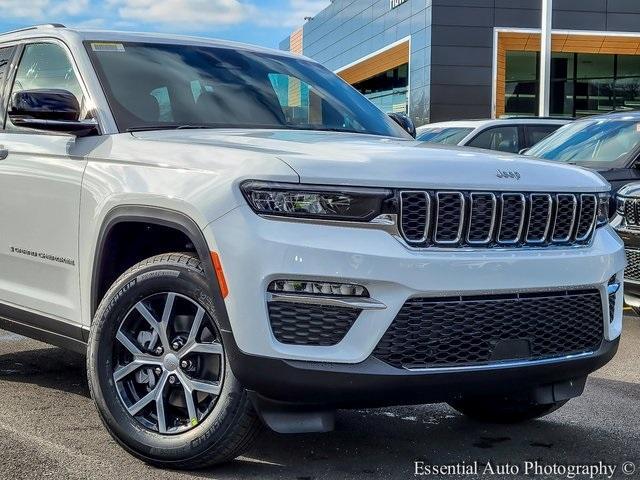 new 2025 Jeep Grand Cherokee car, priced at $45,777