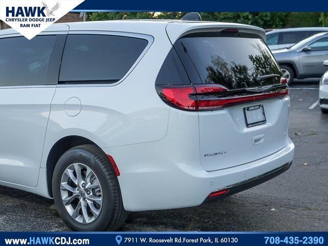 used 2024 Chrysler Pacifica car, priced at $40,137