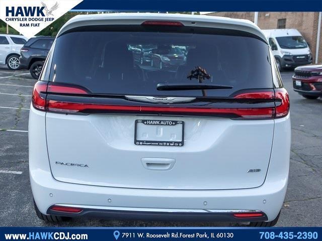 used 2024 Chrysler Pacifica car, priced at $40,137