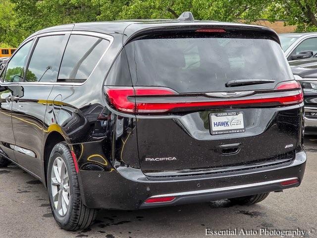 new 2025 Chrysler Pacifica car, priced at $45,753