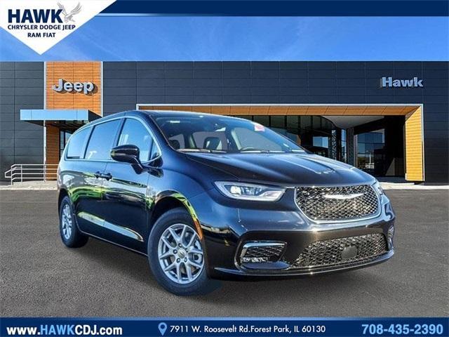 new 2025 Chrysler Pacifica car, priced at $40,496