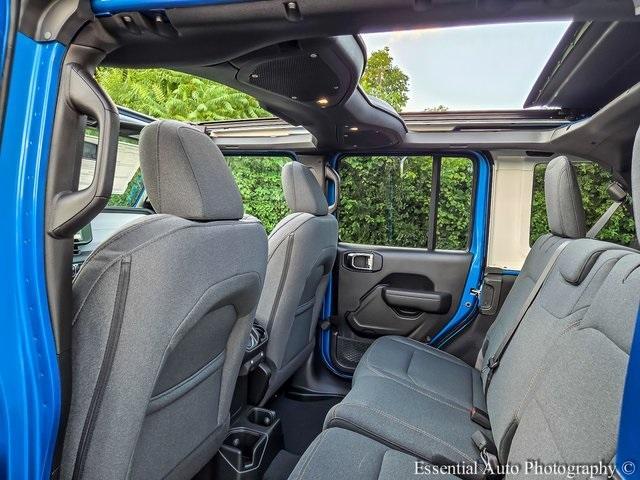 new 2025 Jeep Wrangler car, priced at $45,673